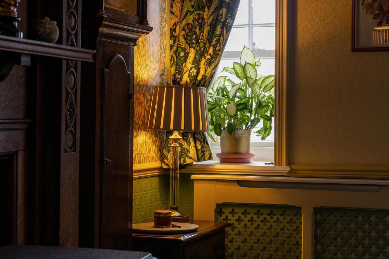 هارلتش Crown Lodge المظهر الخارجي الصورة