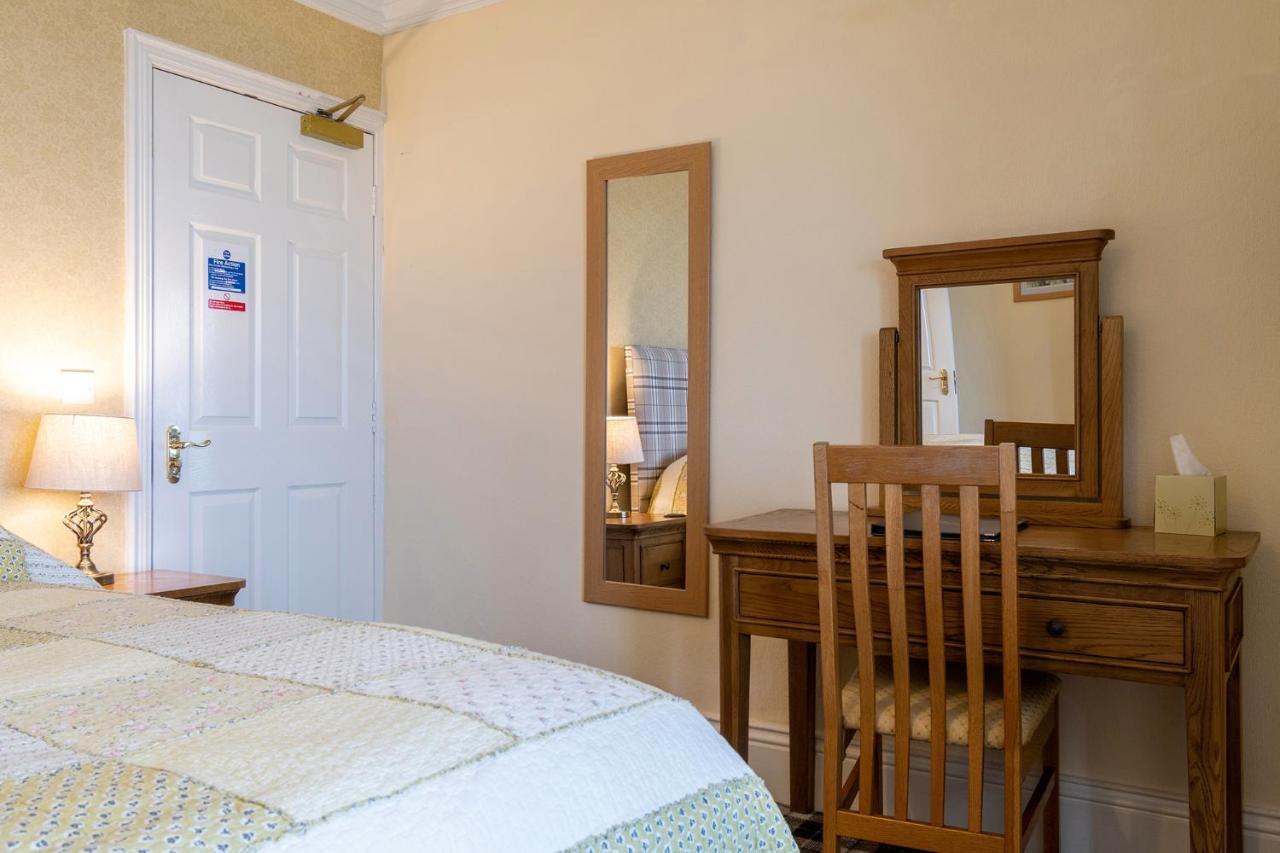 هارلتش Crown Lodge المظهر الخارجي الصورة
